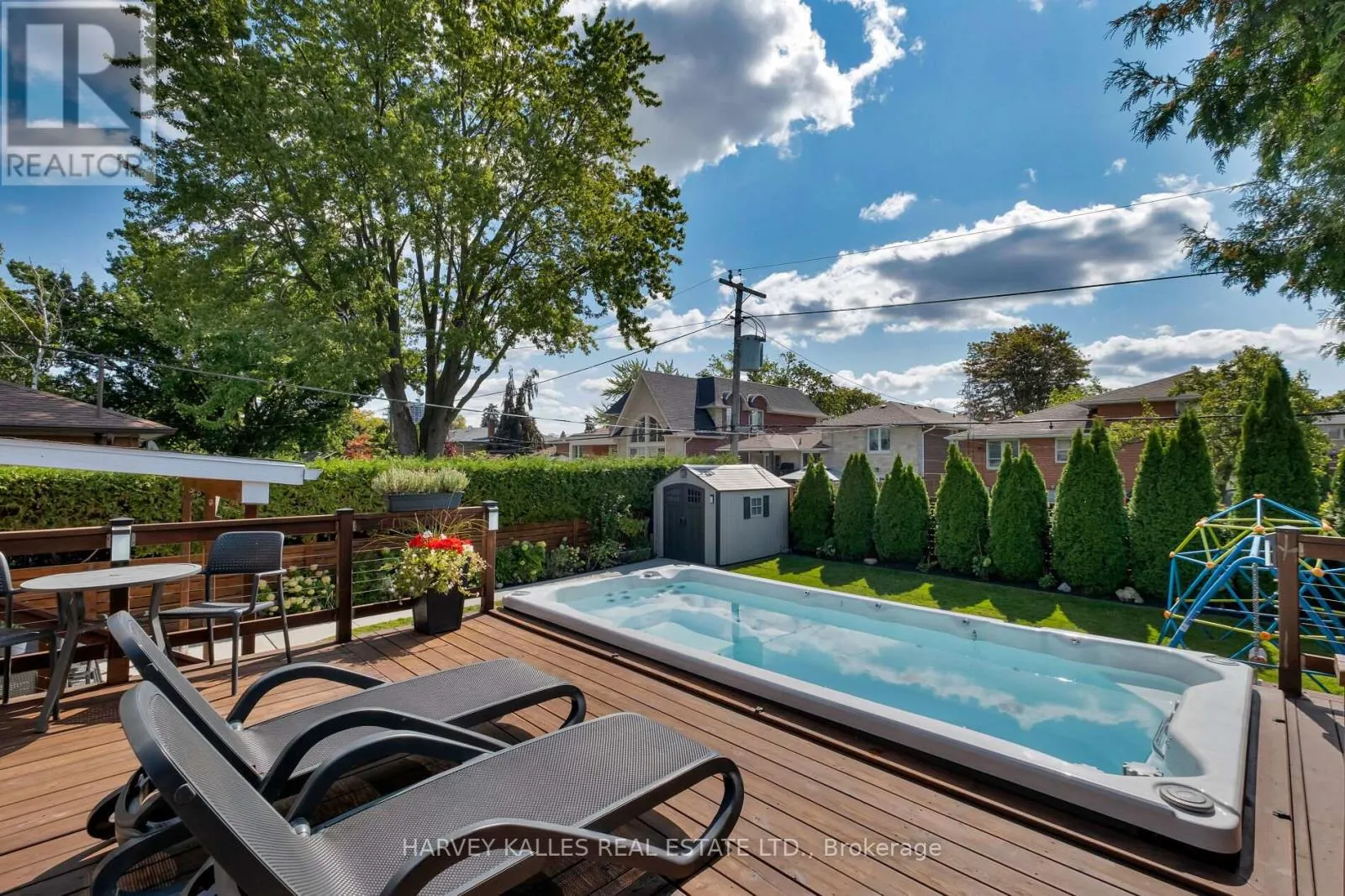 81 SUMMITCREST DRIVE