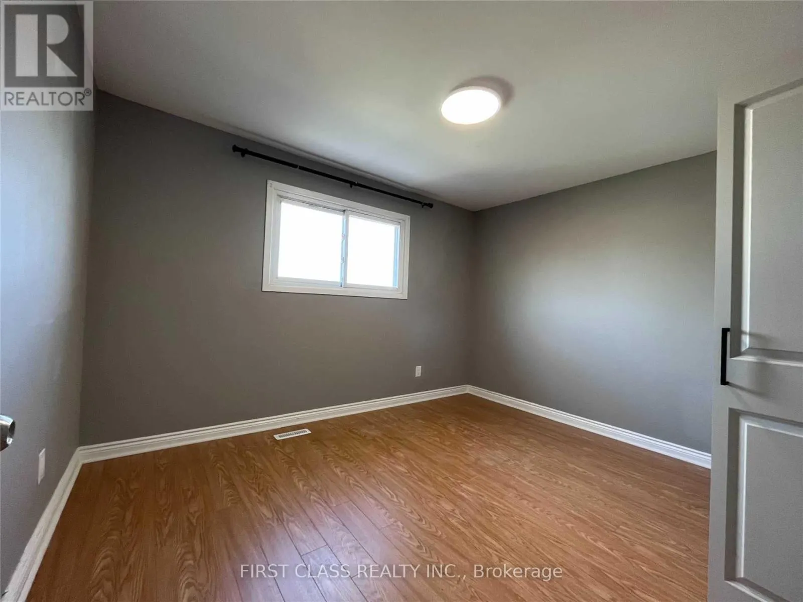 WHOLEUPPER - 2571 PALISANDER AVENUE