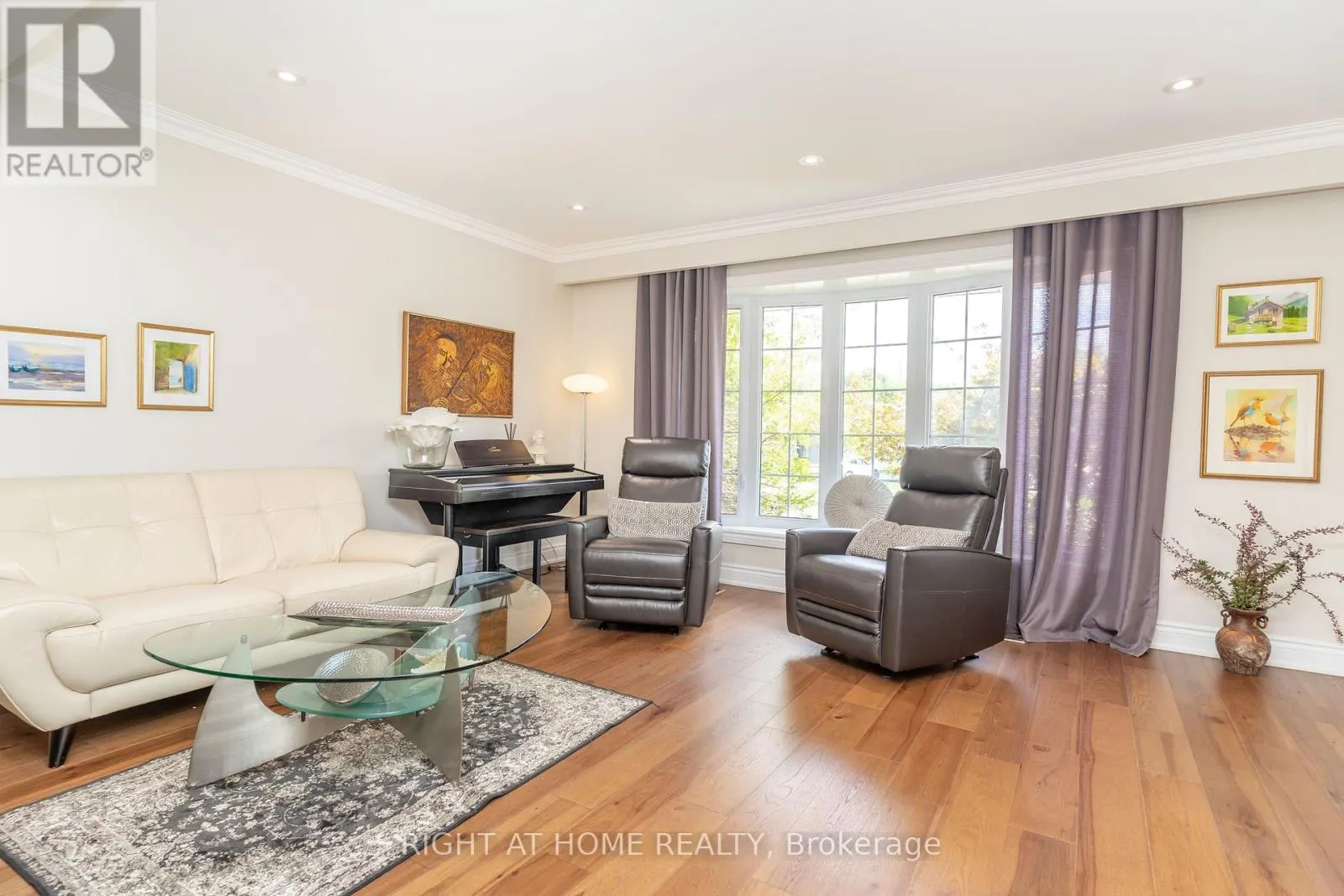 63 ALLONSIUS DRIVE