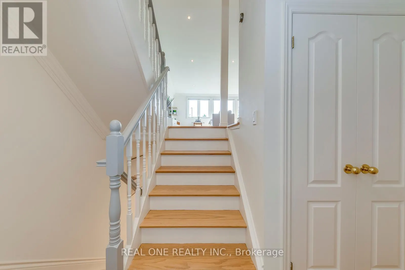 3291 FIELDGATE DRIVE