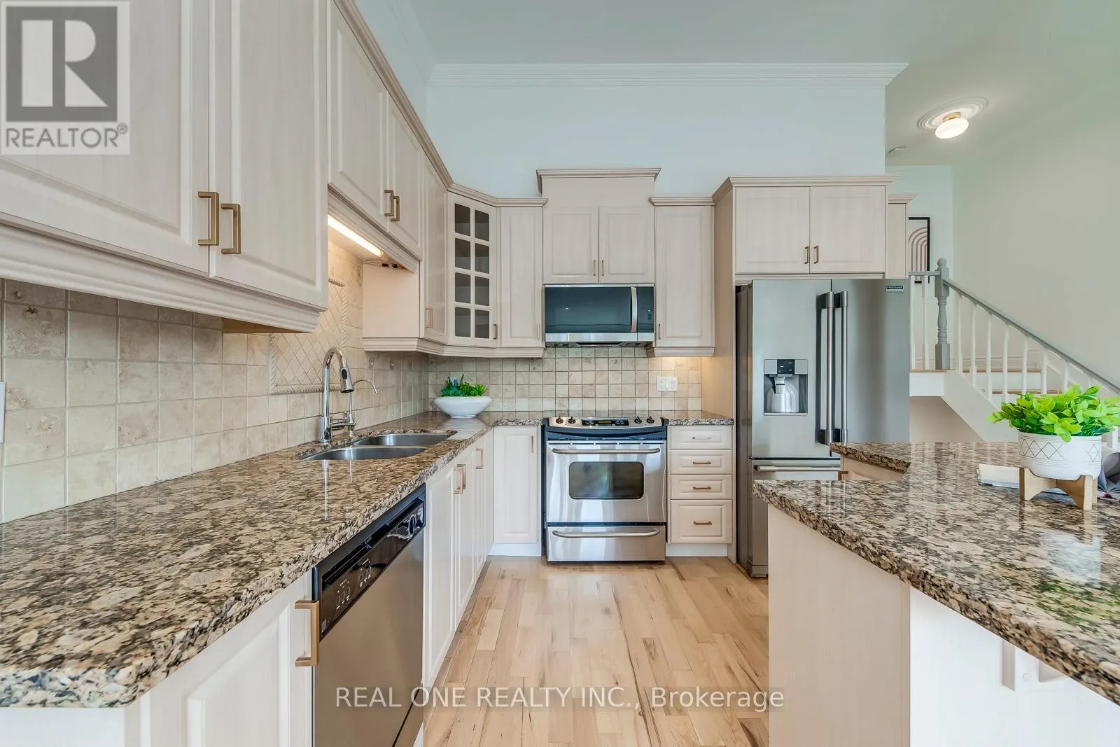 3291 FIELDGATE DRIVE