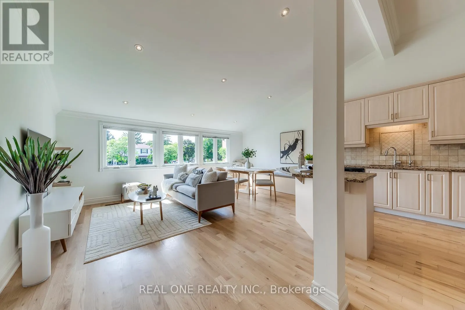 3291 FIELDGATE DRIVE