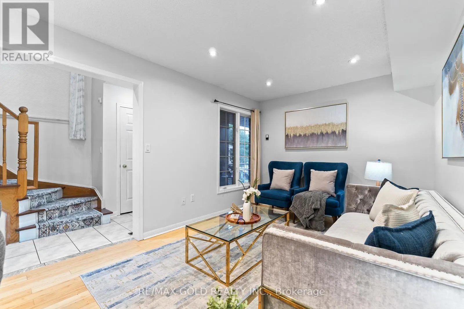 83 MOUNT RANIER CRESCENT