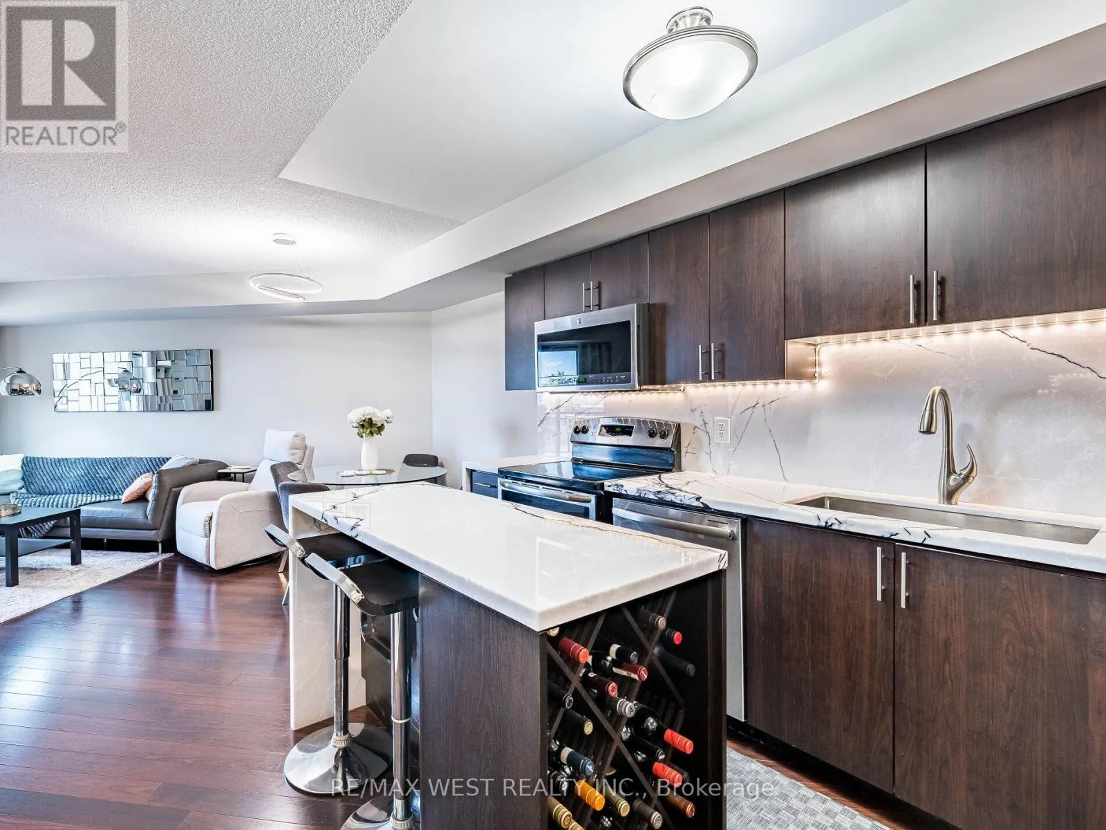 410 - 1060 SHEPPARD AVENUE