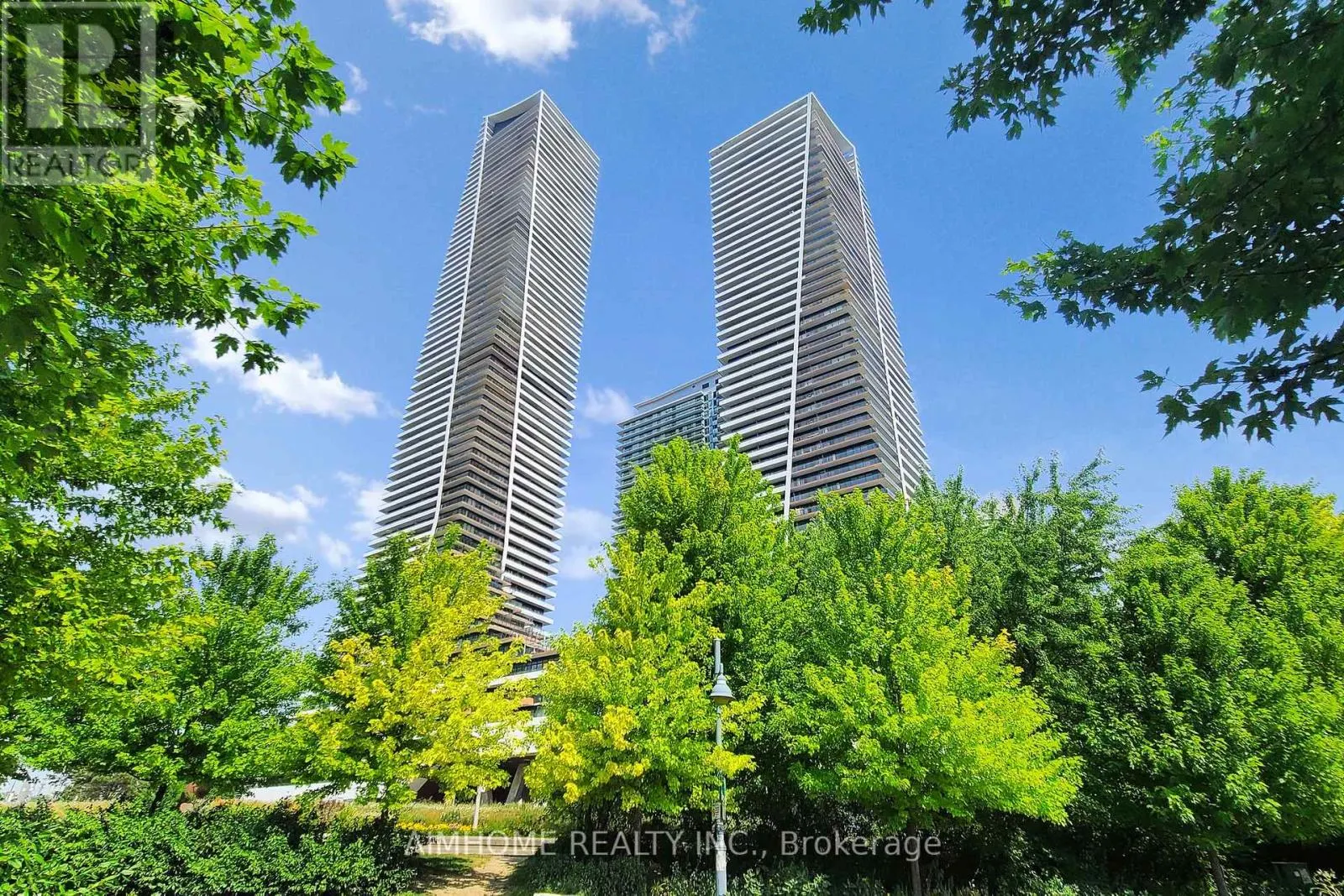 2207 - 20 SHORE BREEZE DRIVE
