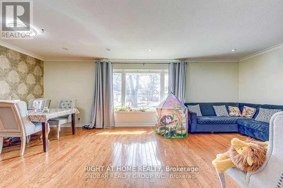 MAIN - 24 LUDGATE DRIVE