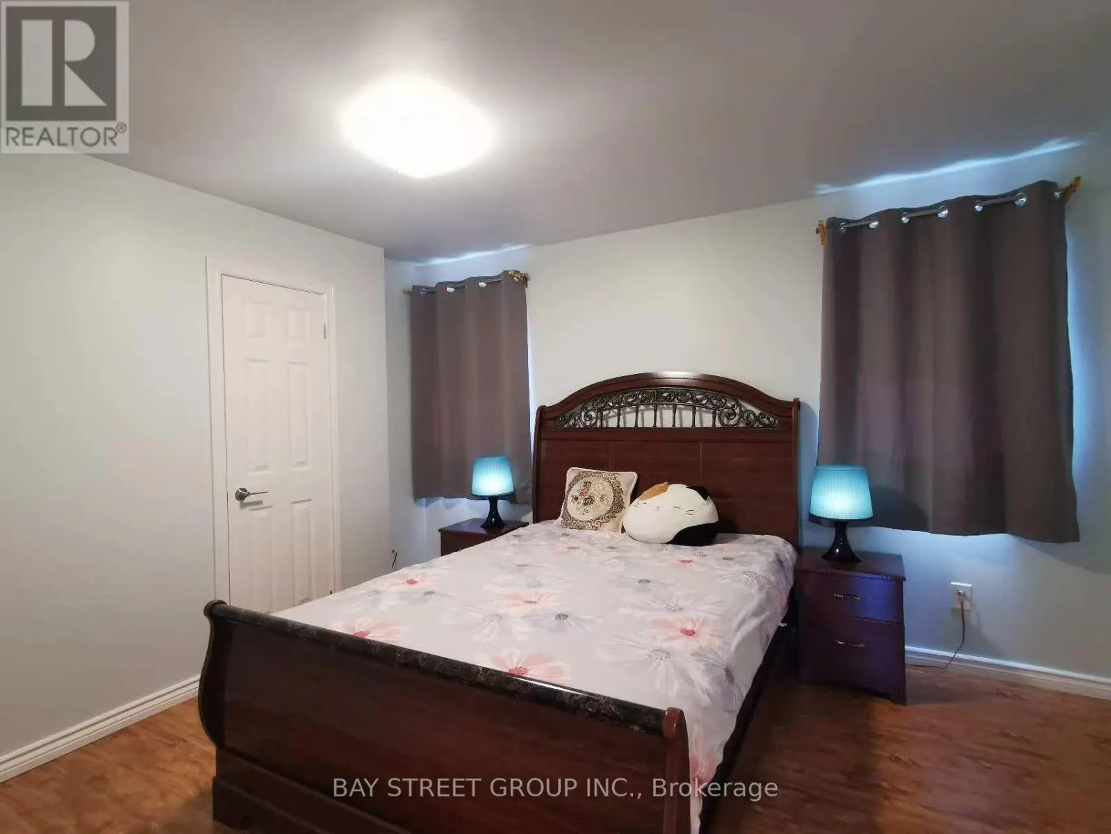 77 TOBA CRESCENT