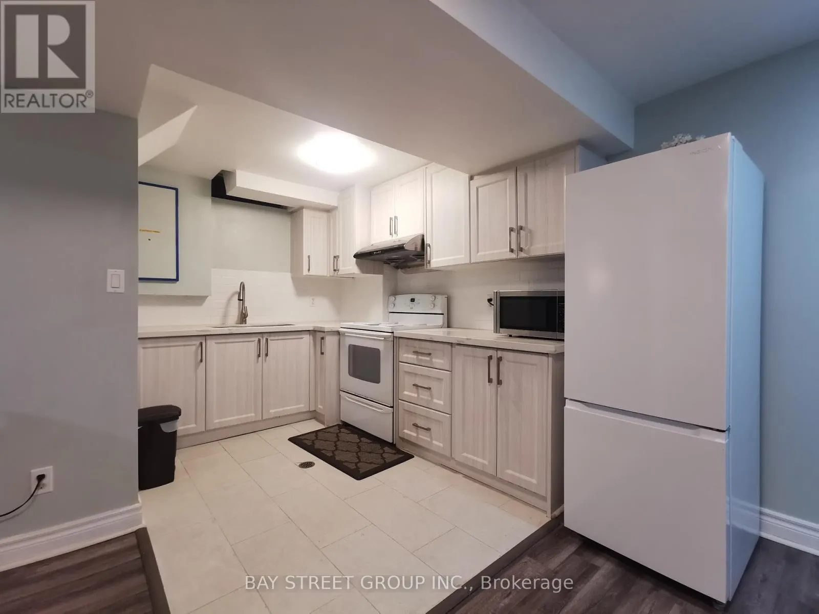 77 TOBA CRESCENT