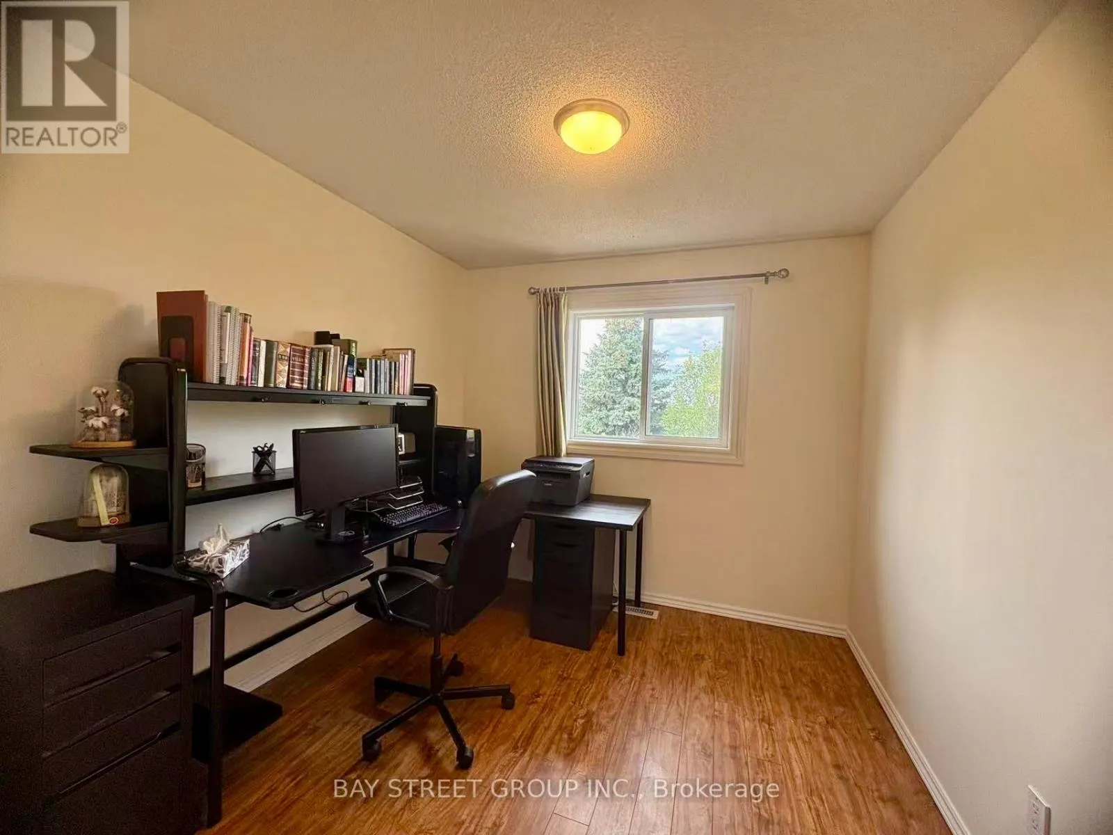 77 TOBA CRESCENT