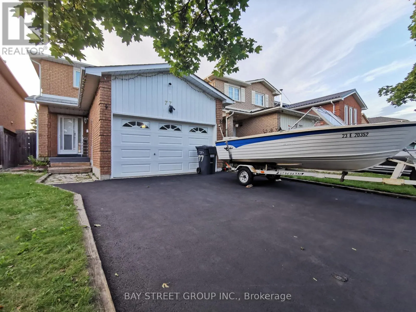 77 TOBA CRESCENT