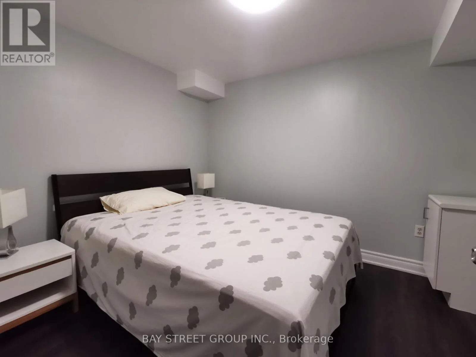 77 TOBA CRESCENT