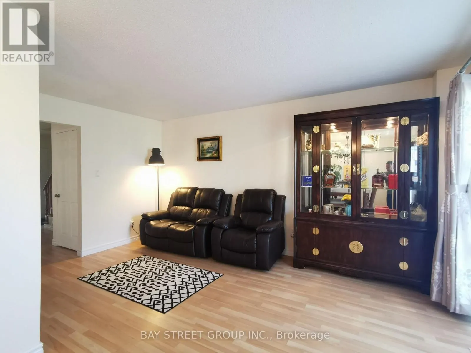 77 TOBA CRESCENT