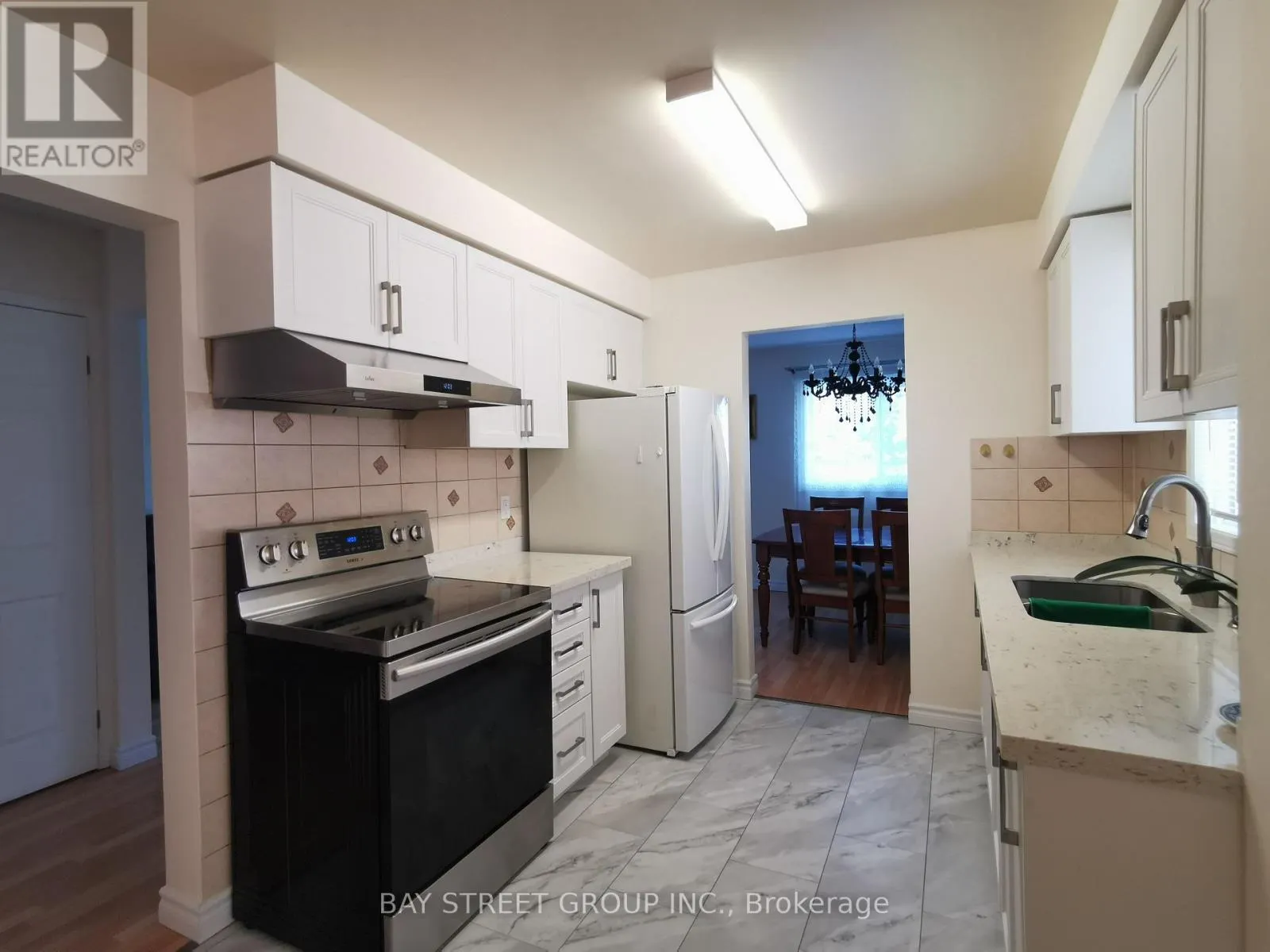77 TOBA CRESCENT