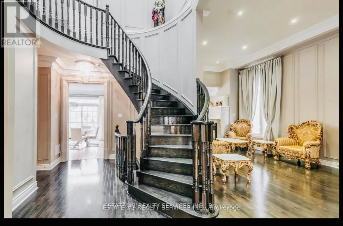 4 AGINCOURT CIRCLE