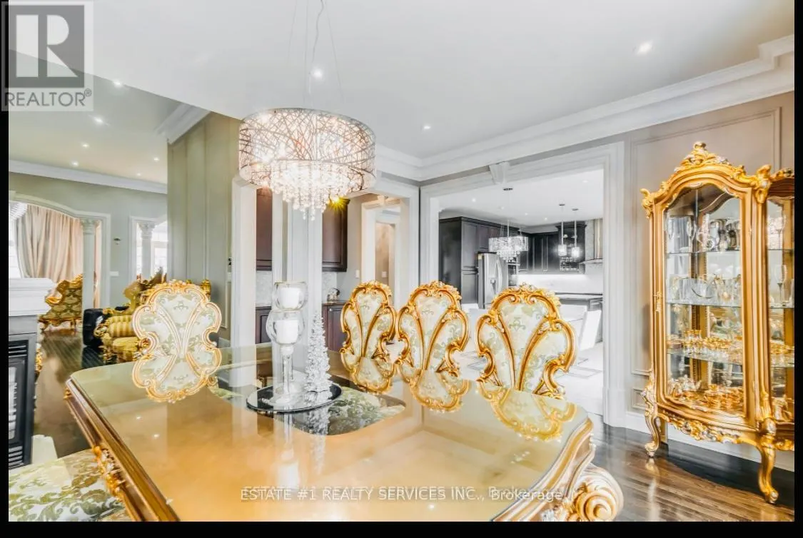 4 AGINCOURT CIRCLE
