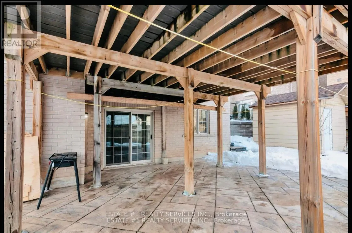 4 AGINCOURT CIRCLE