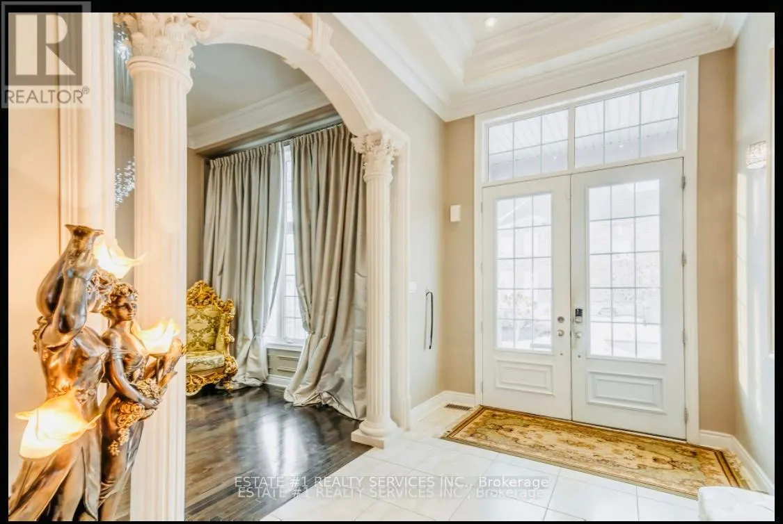 4 AGINCOURT CIRCLE