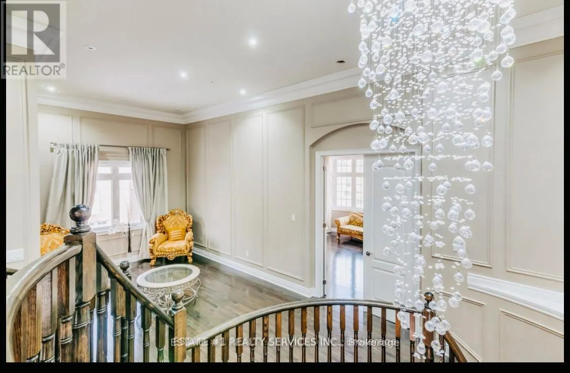 4 AGINCOURT CIRCLE
