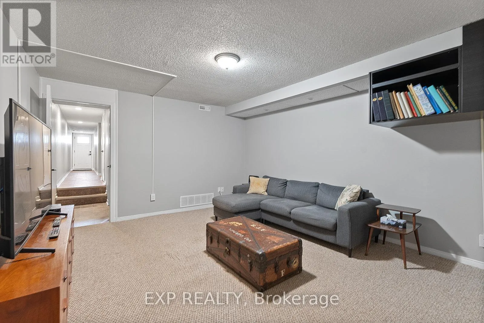 532 - 895 MAPLE AVENUE