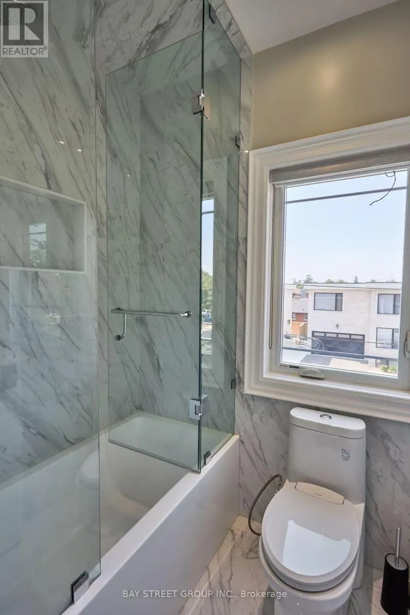 211 CORNELIUS PARKWAY