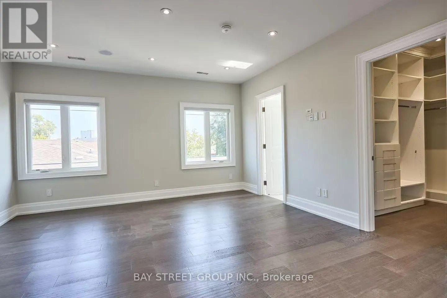 211 CORNELIUS PARKWAY