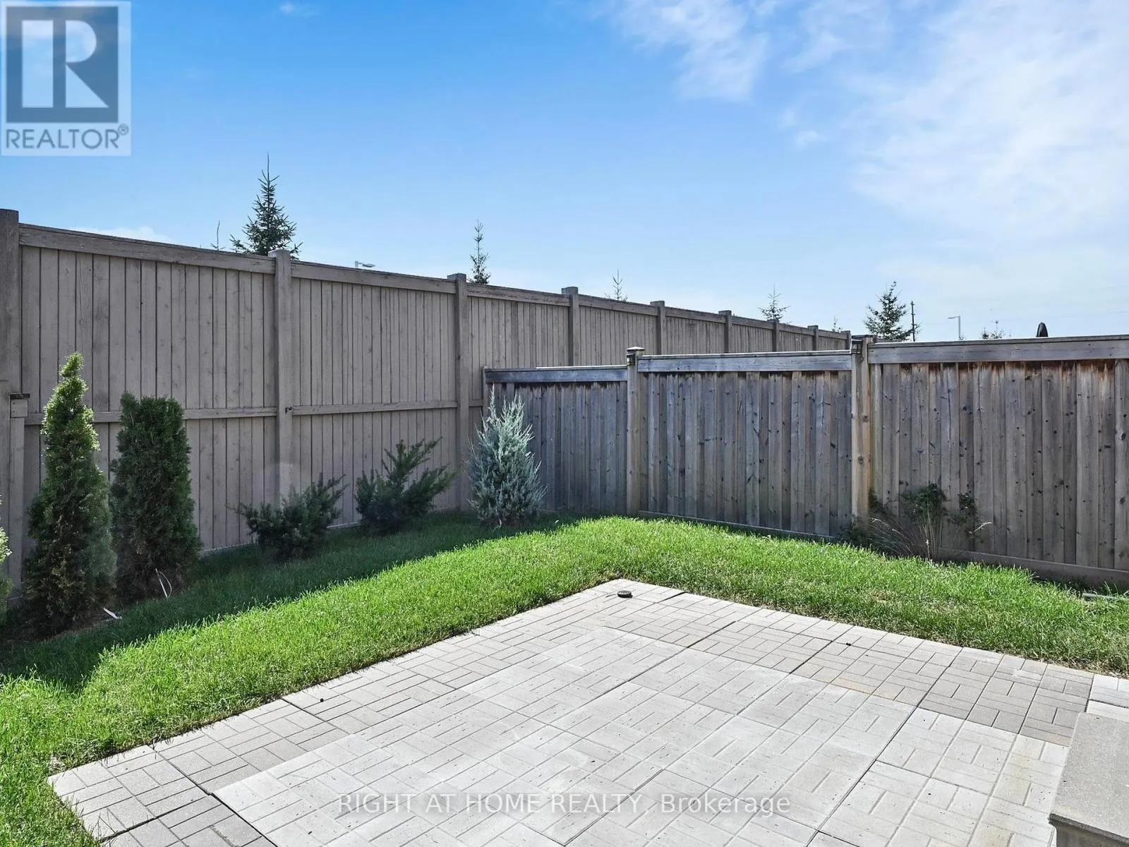 537 VAUGHAN COURT