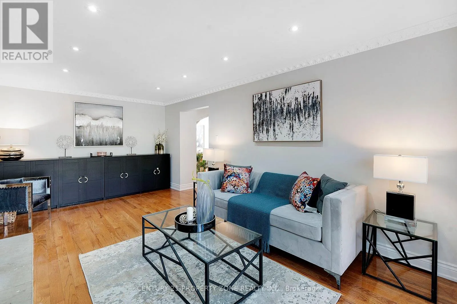 45 NOTTINGHAM CRESCENT