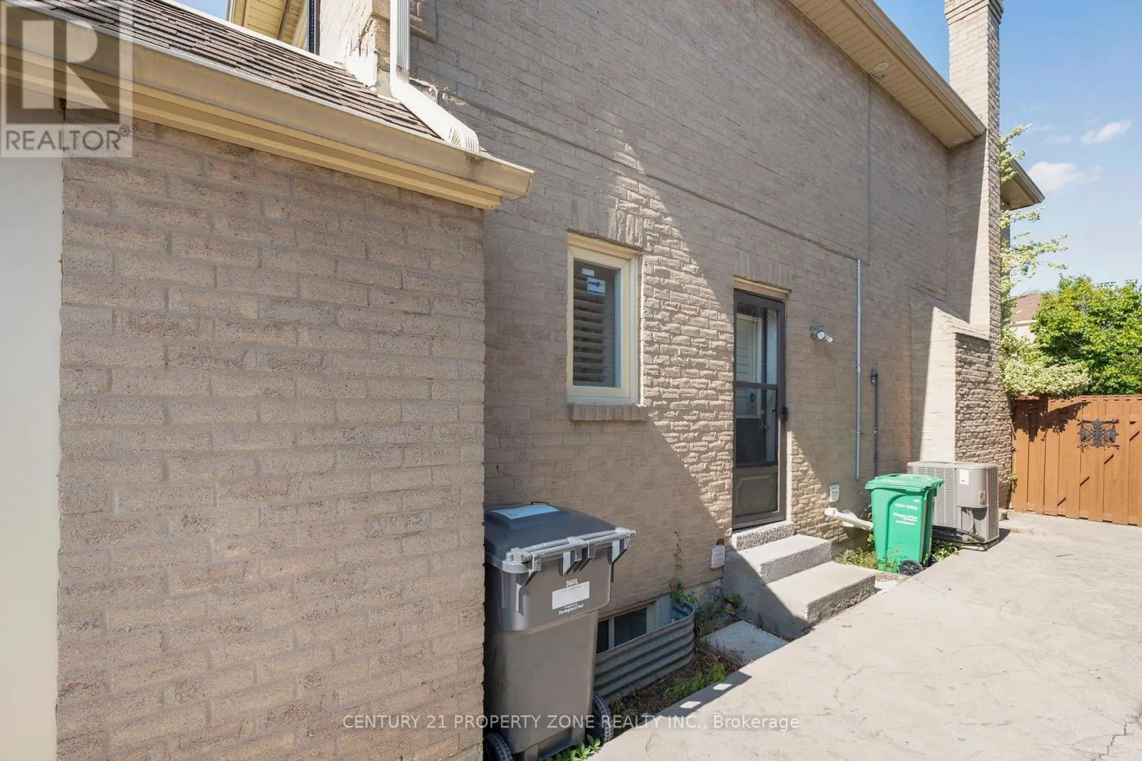 45 NOTTINGHAM CRESCENT