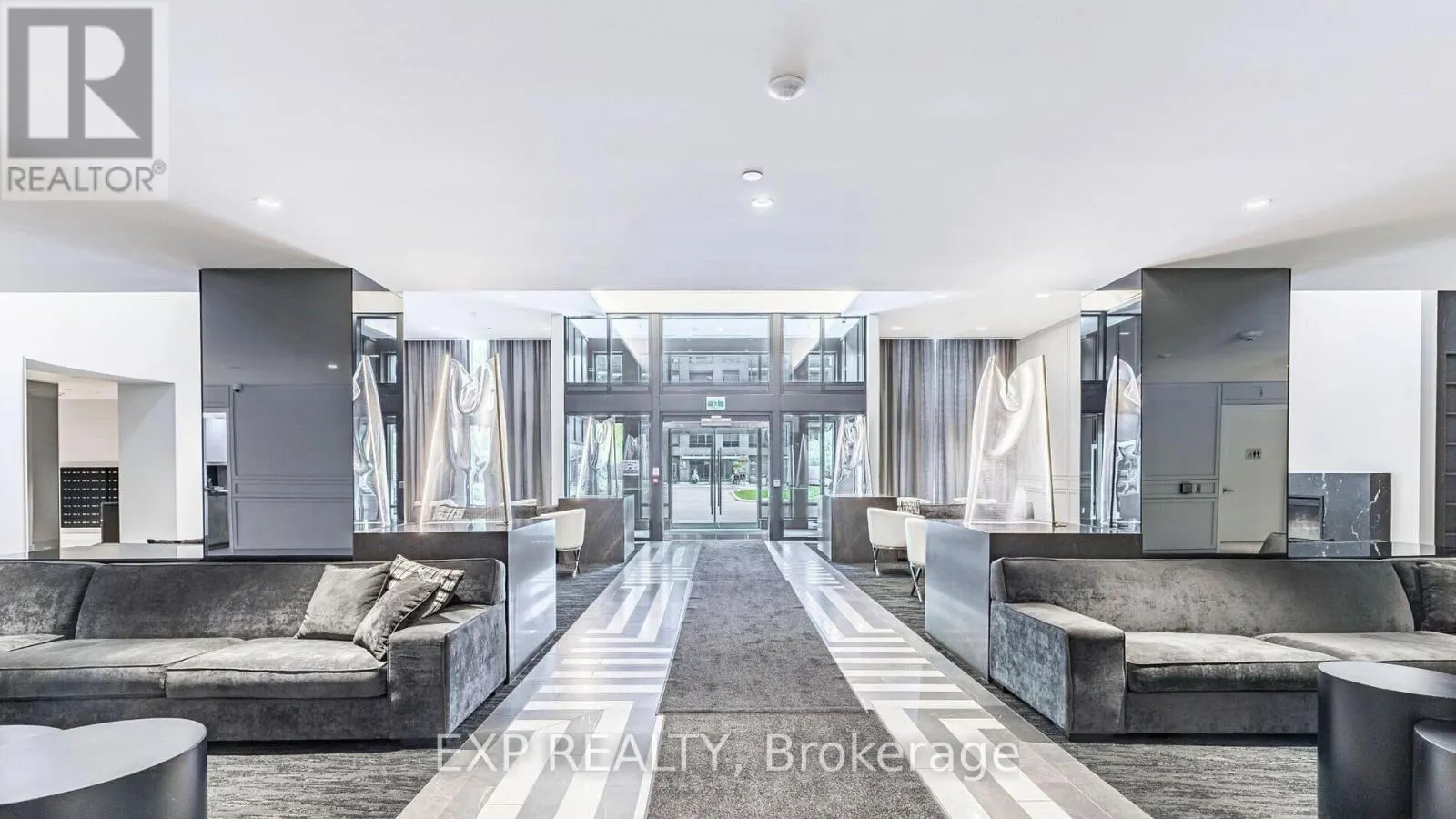 3210 - 30 GIBBS ROAD