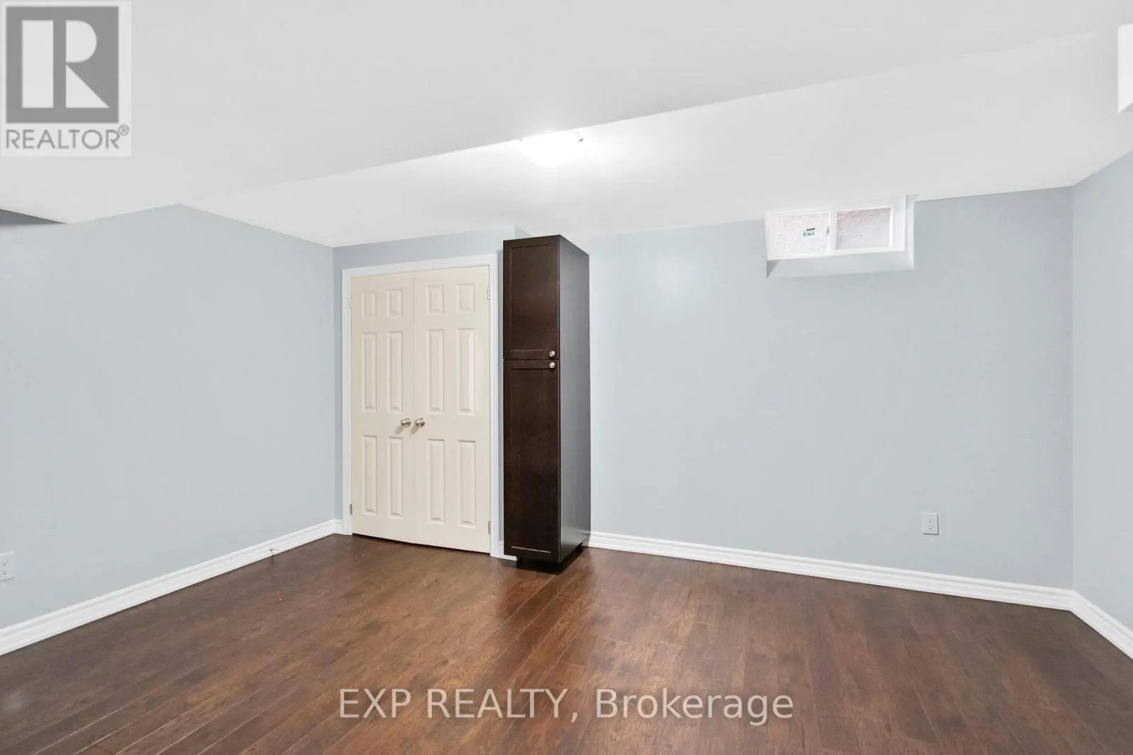 6045 ST. IVES WAY