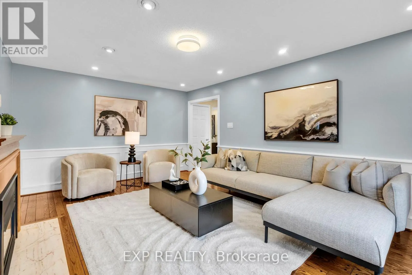 6045 ST. IVES WAY