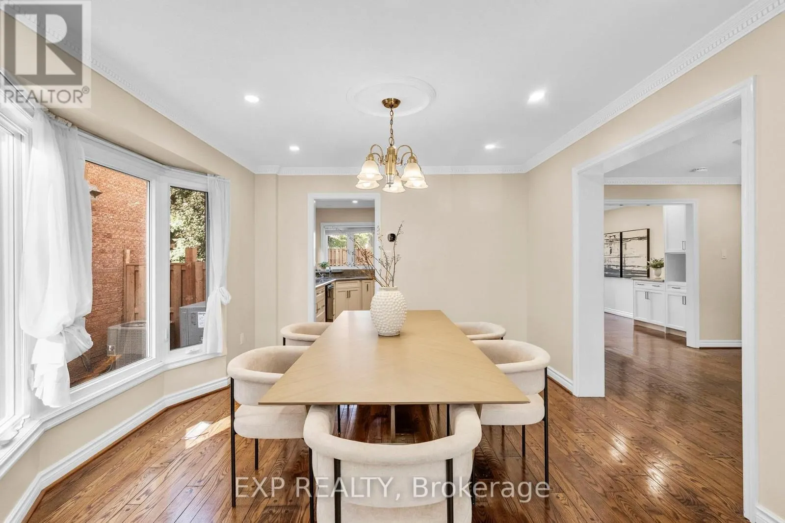 6045 ST. IVES WAY