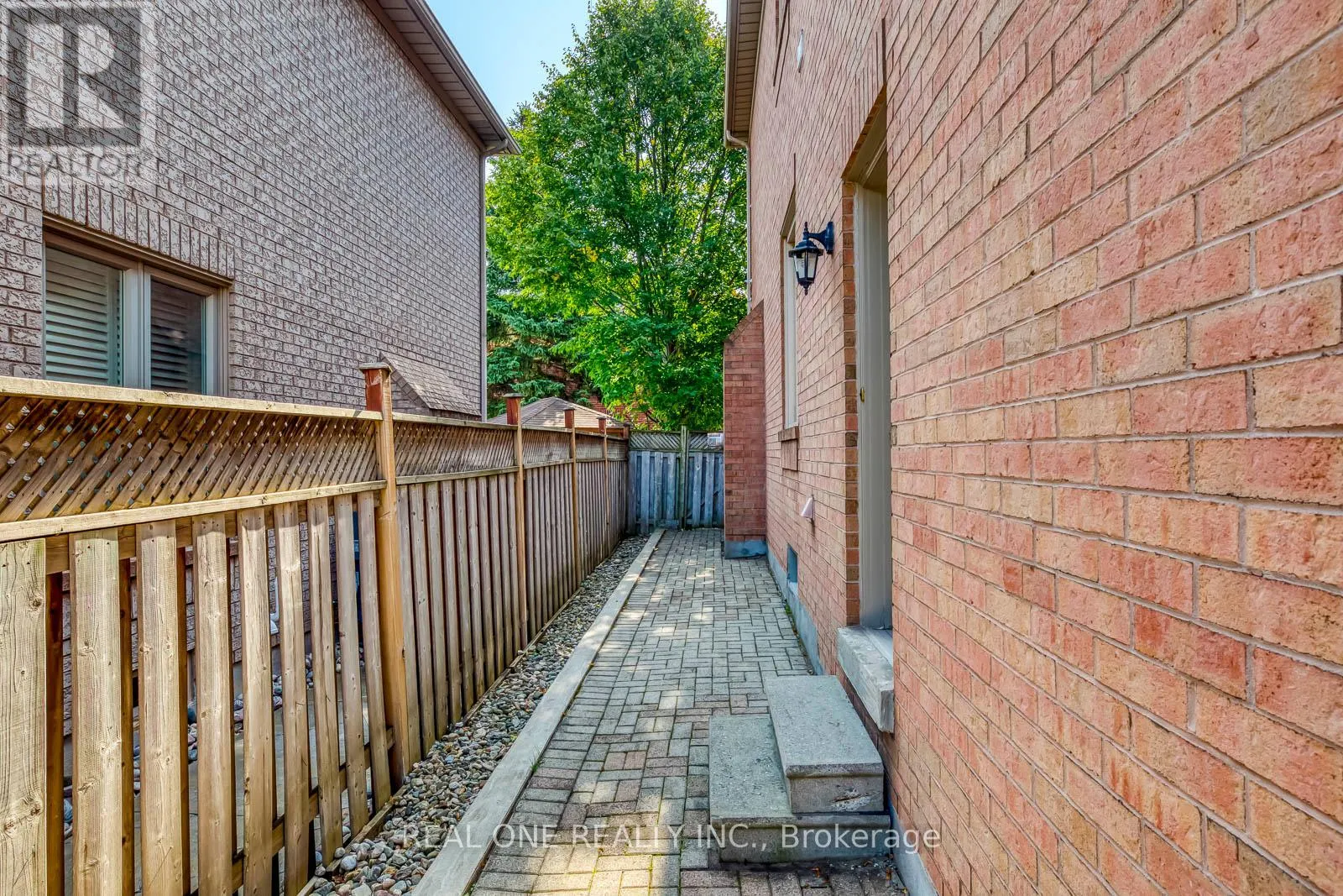 1601 BAYSHIRE DRIVE