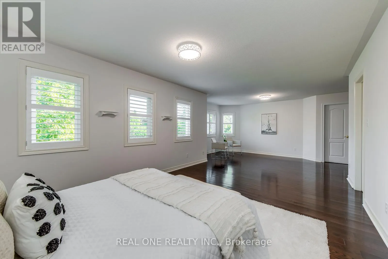 1601 BAYSHIRE DRIVE