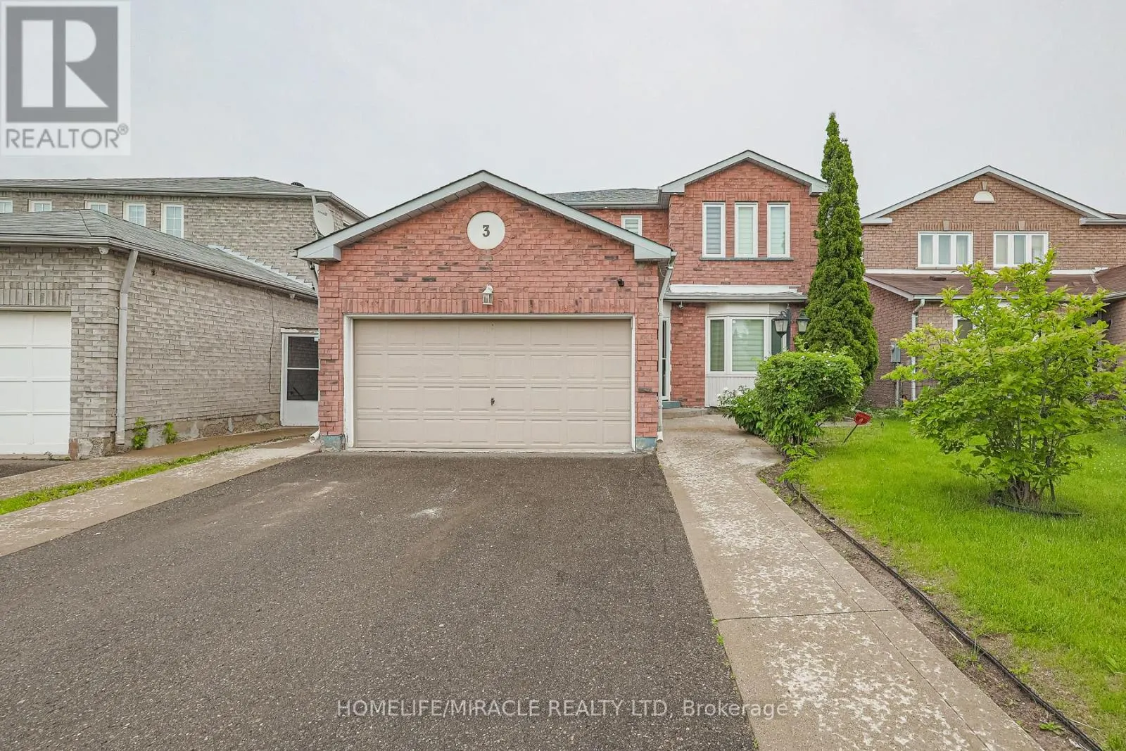 UPPER - 3 HAWKWAY COURT
