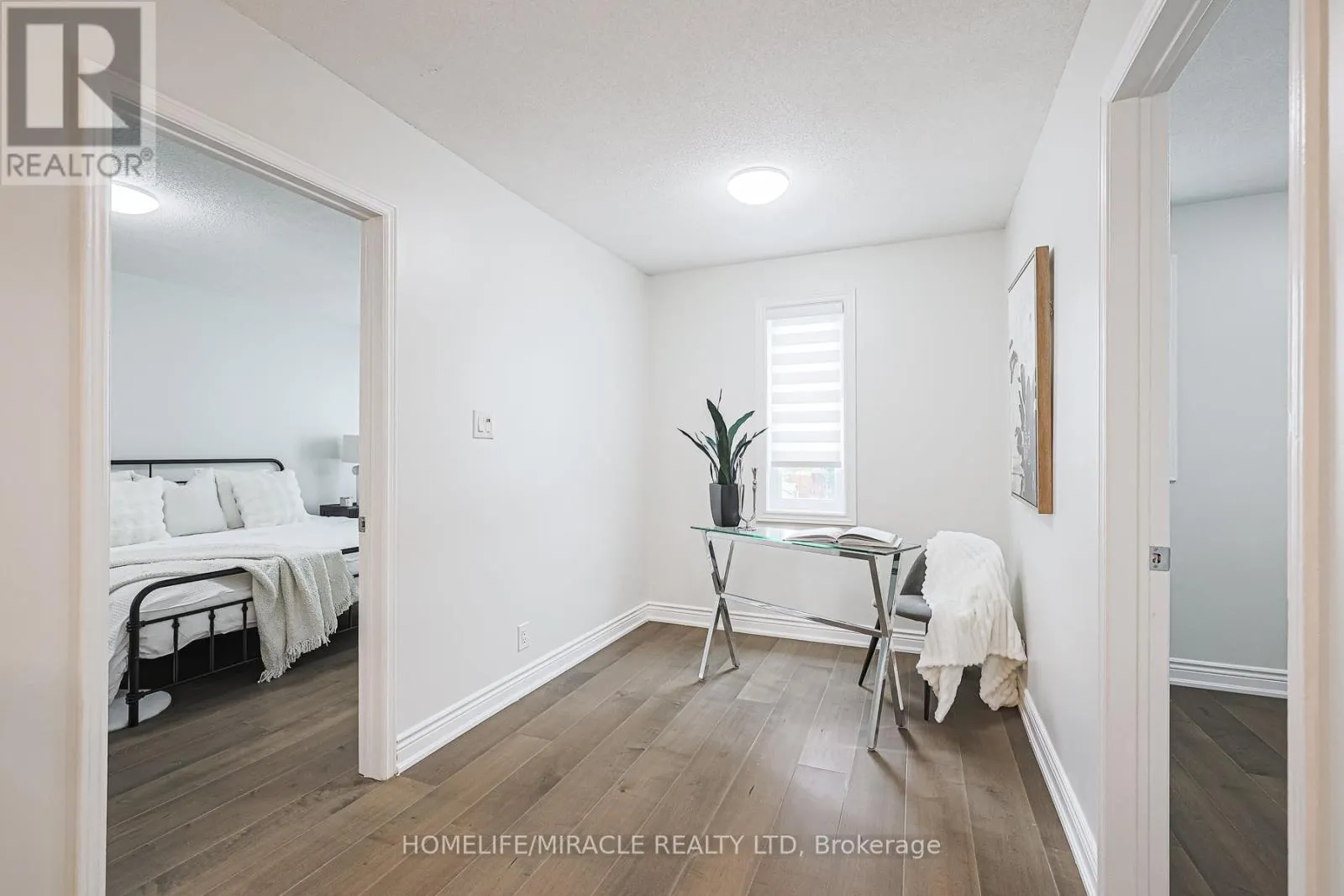 UPPER - 3 HAWKWAY COURT