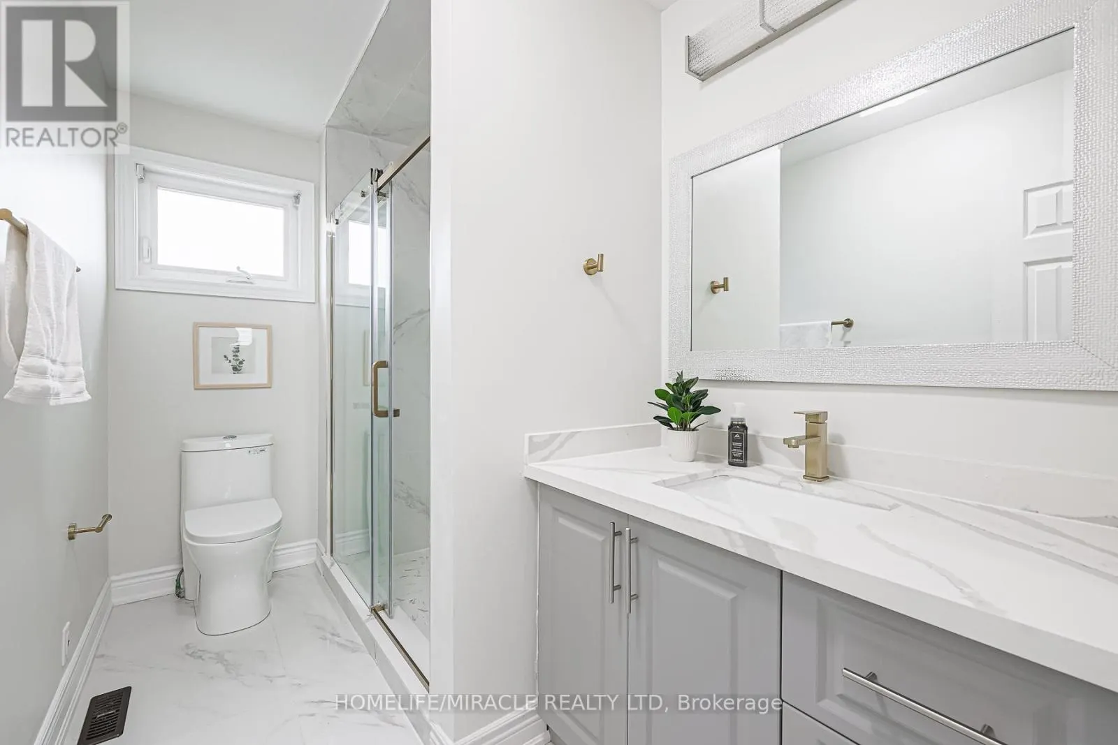 UPPER - 3 HAWKWAY COURT