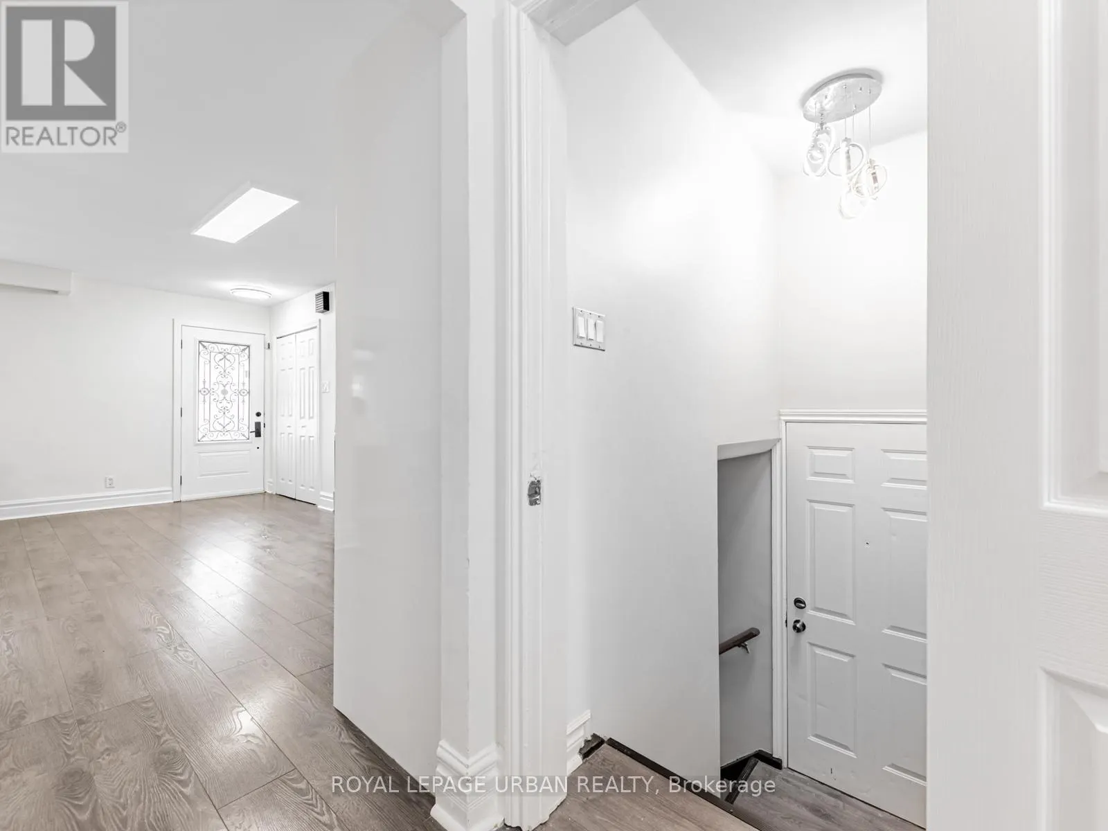 15 MAPLE BUSH AVENUE