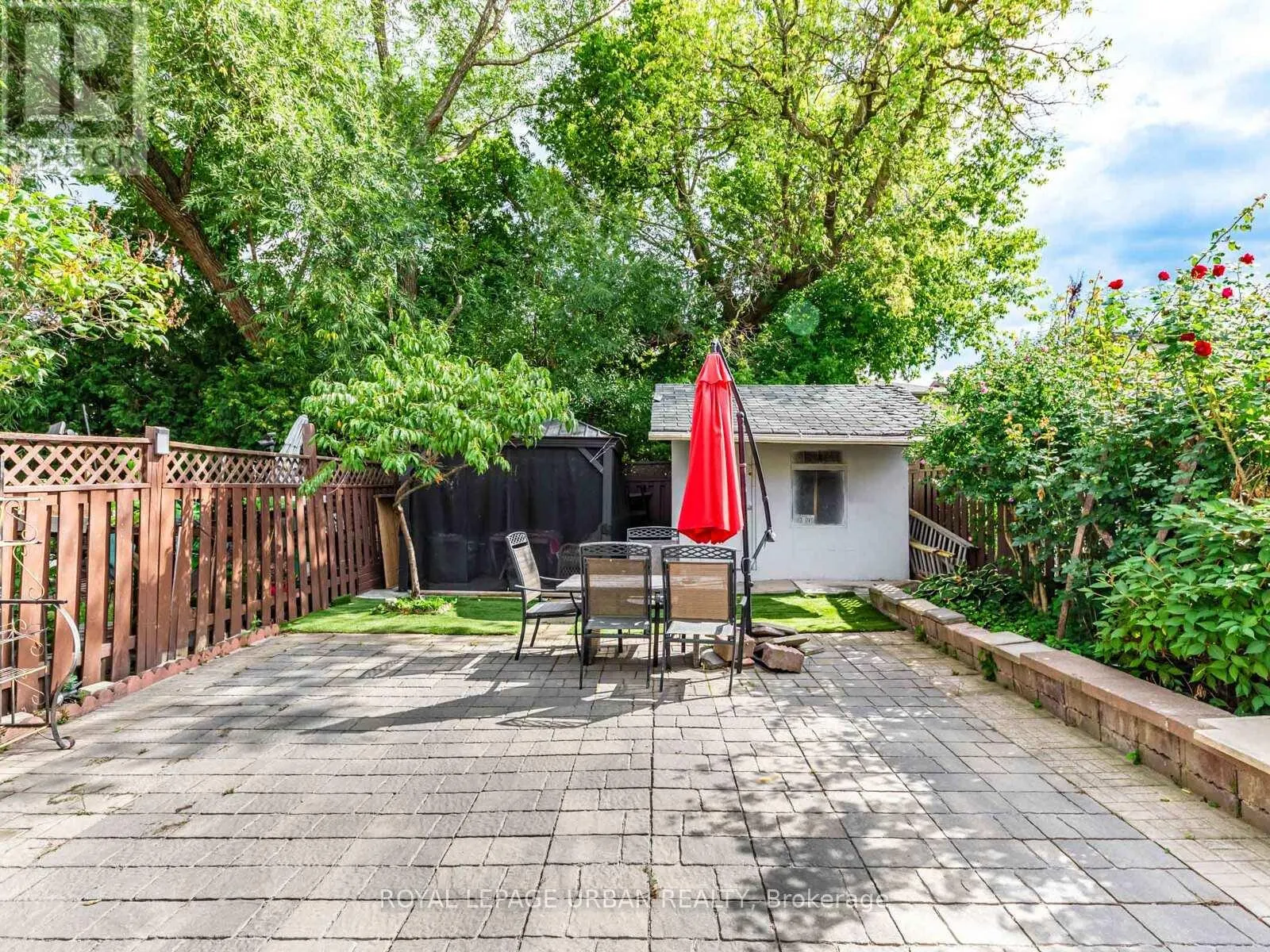 15 MAPLE BUSH AVENUE