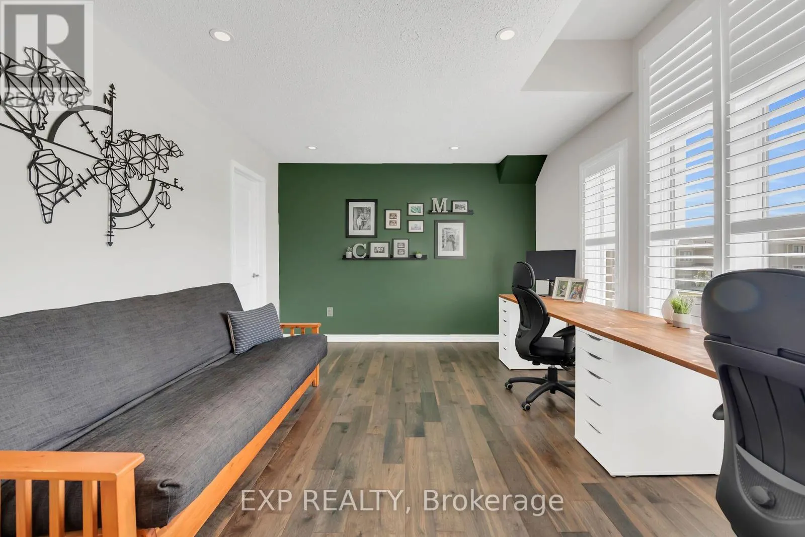 1459 SYCAMORE GARDEN
