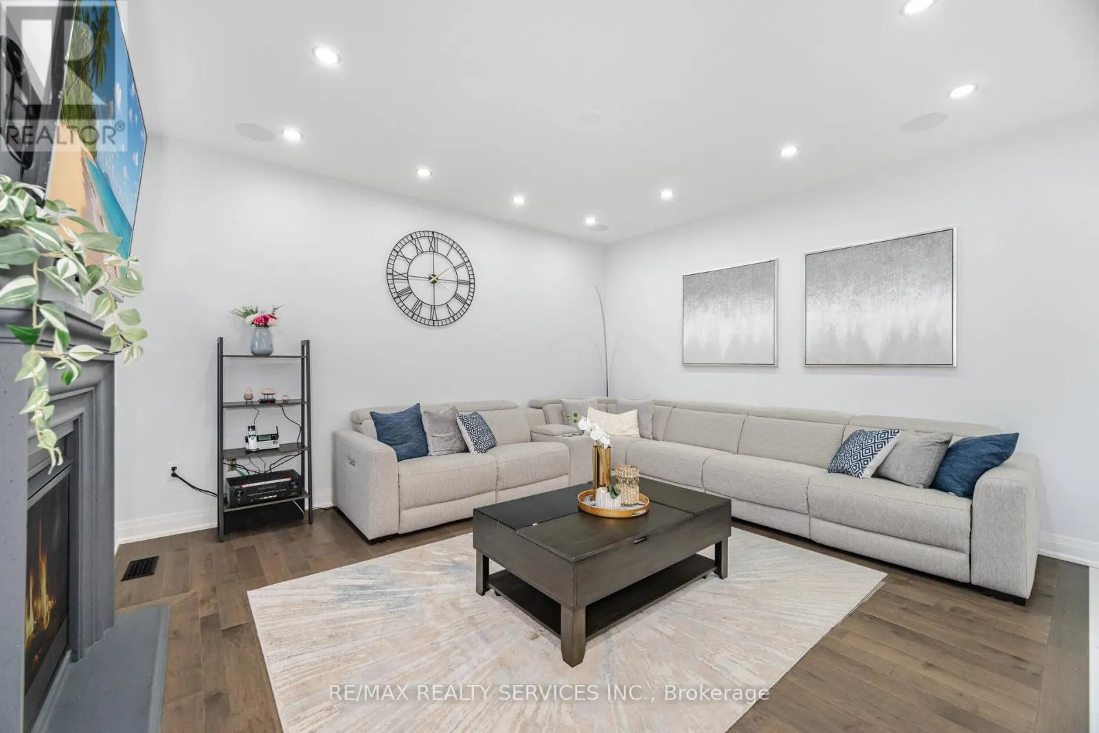 49 PUFFIN CRESCENT