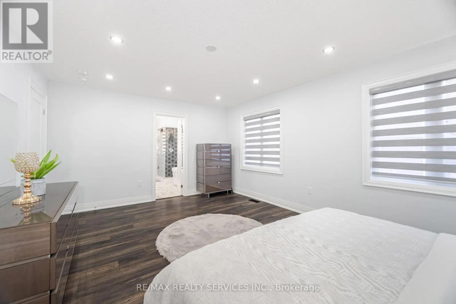 49 PUFFIN CRESCENT