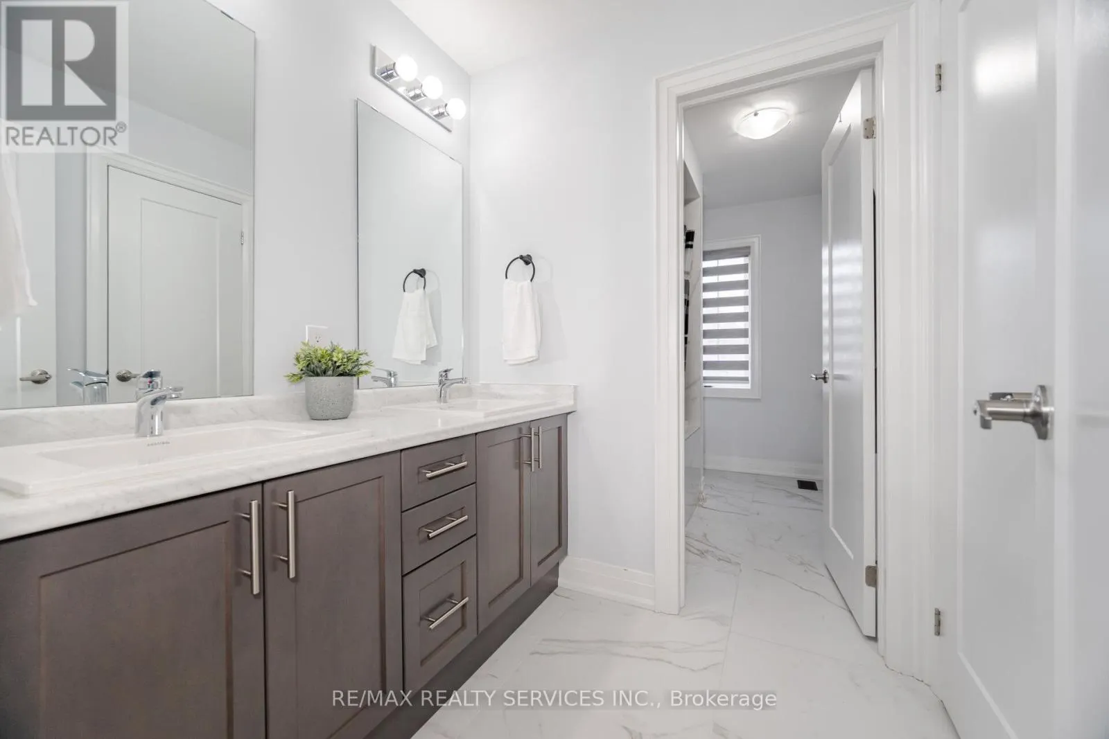 49 PUFFIN CRESCENT