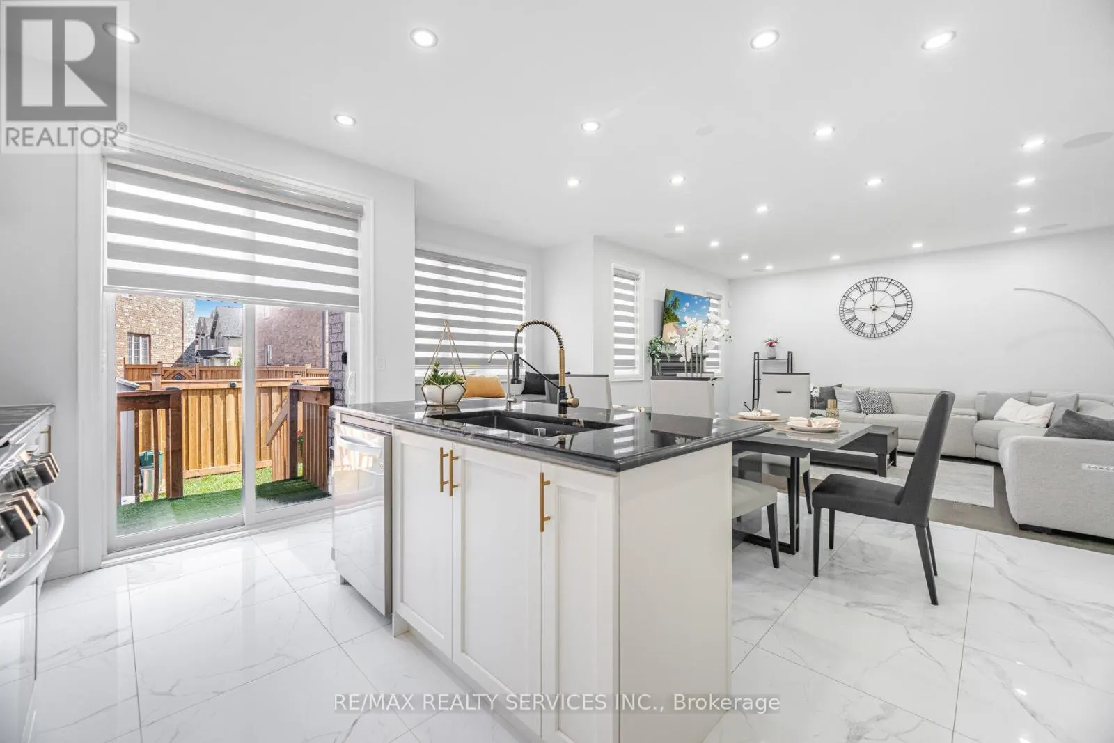 49 PUFFIN CRESCENT
