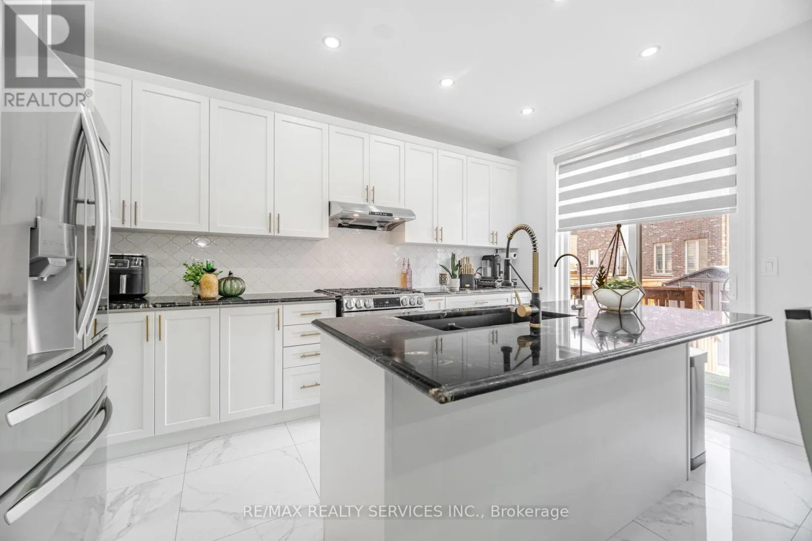 49 PUFFIN CRESCENT