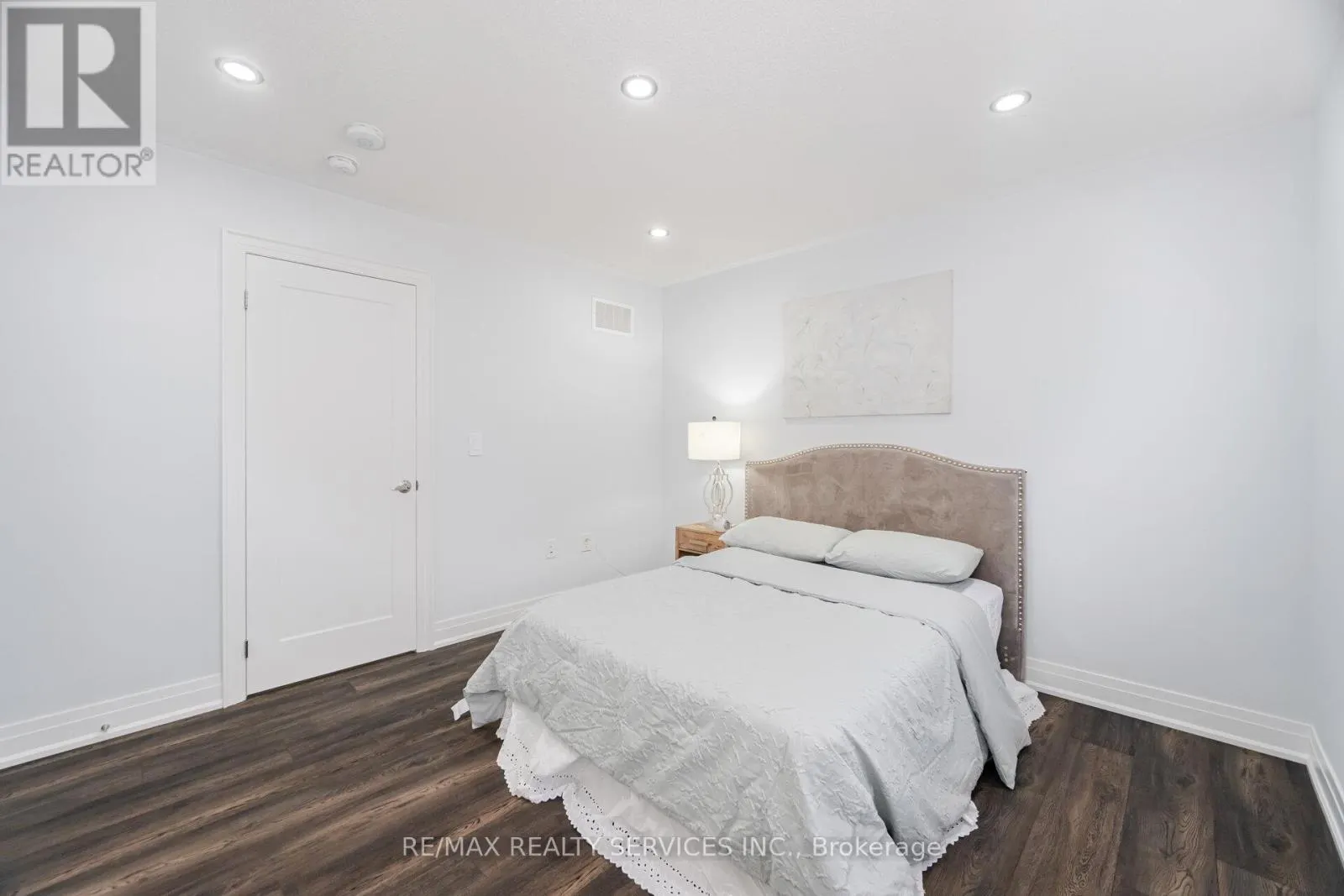 49 PUFFIN CRESCENT
