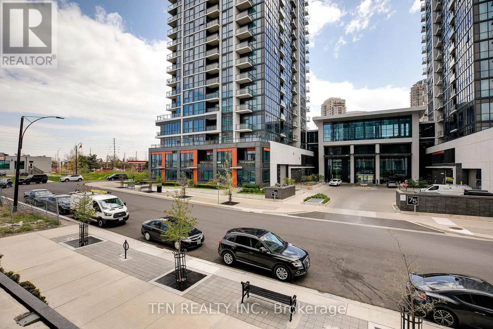 105 - 5025 FOUR SPRINGS AVENUE