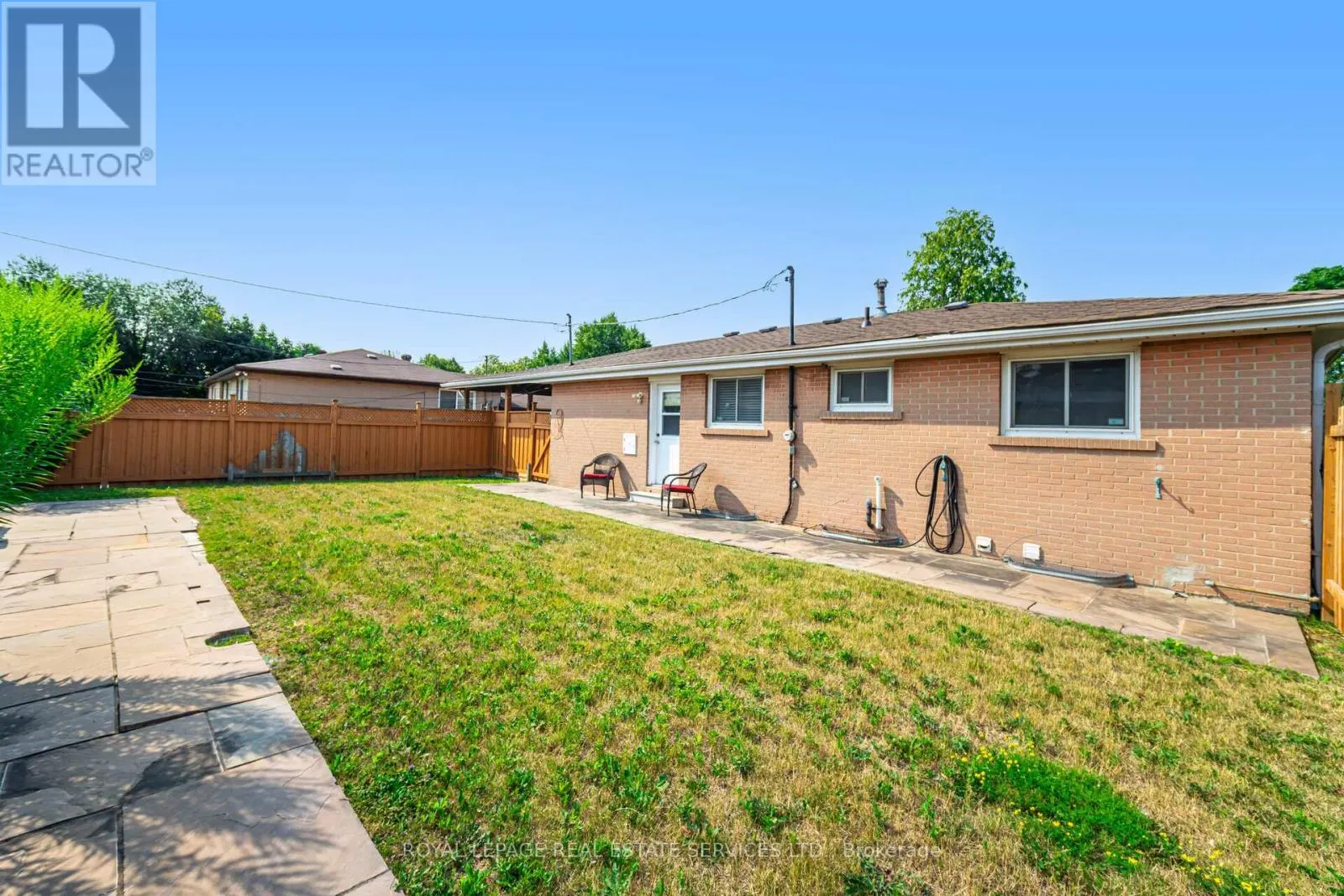 24 BELMONT DRIVE