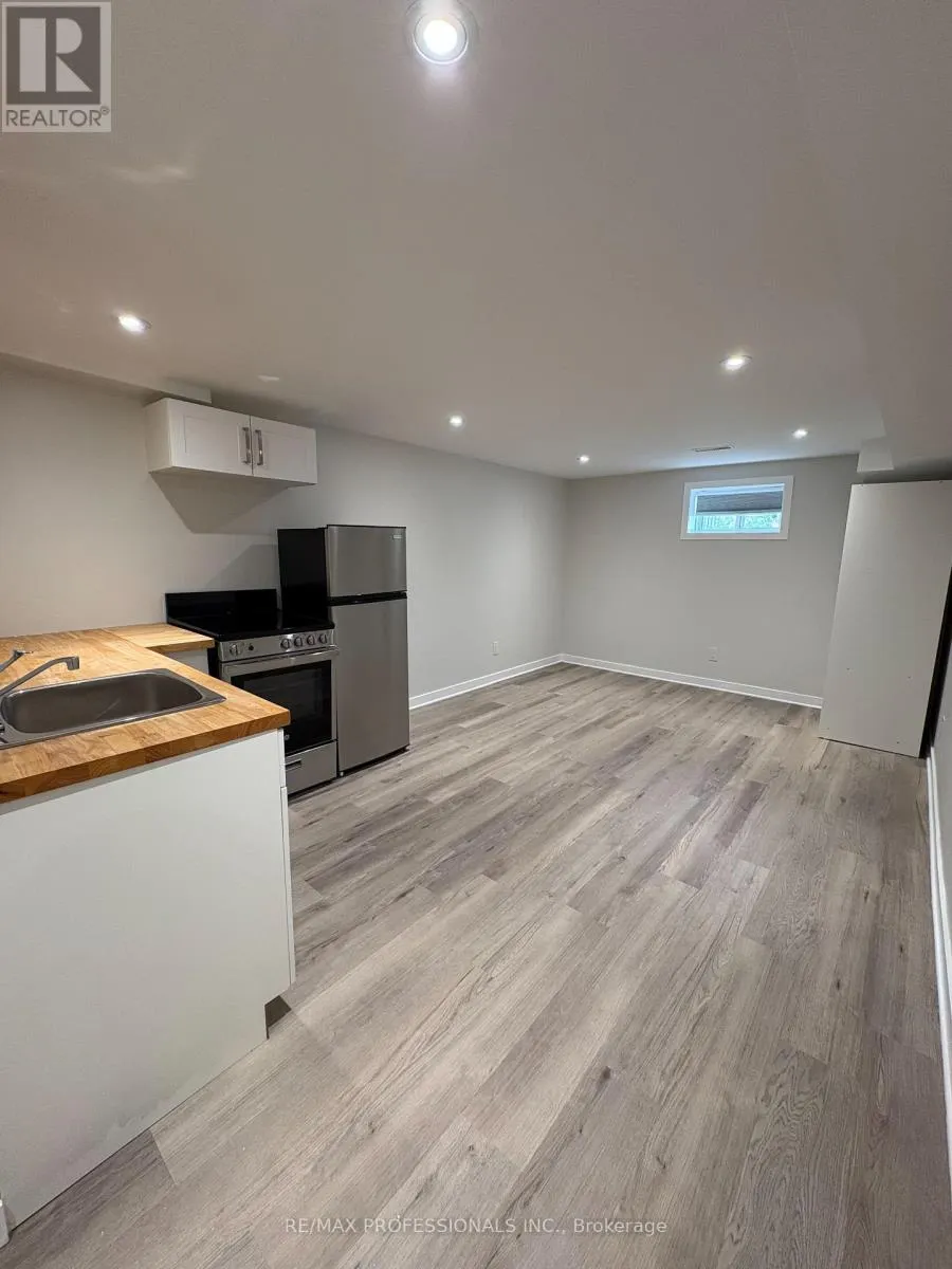 2 - 130 DUNCANWOOD DRIVE