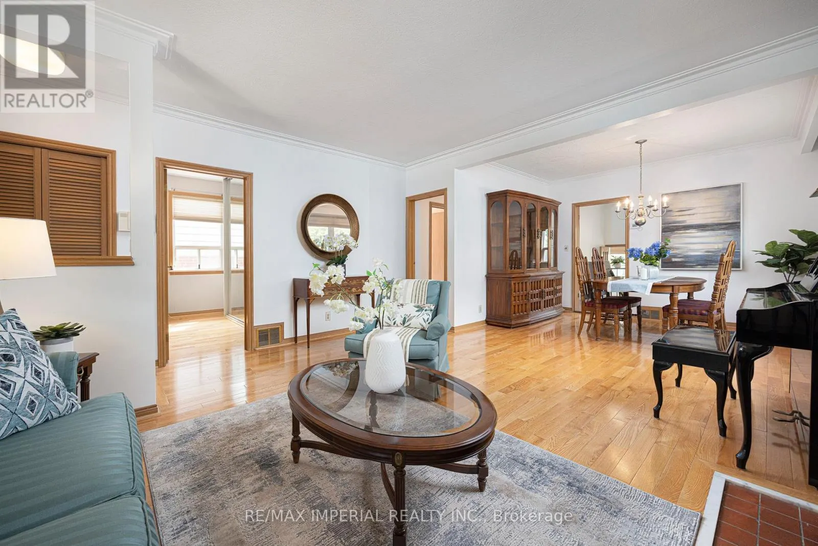 7 DODDINGTON DRIVE